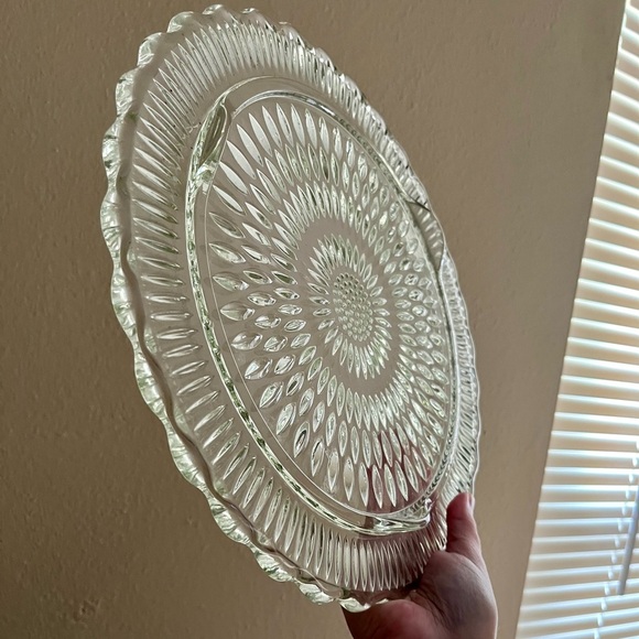 Antique Cake Serving Plate - Picture 2 of 8